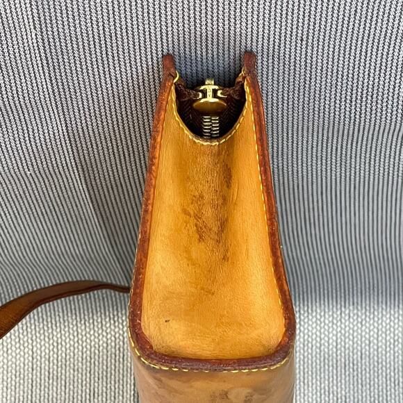 Louis Vuitton Nomad Cabas Ambre Accessory Pouch Tan Leather with Strap LM0024 - Picture 9 of 9